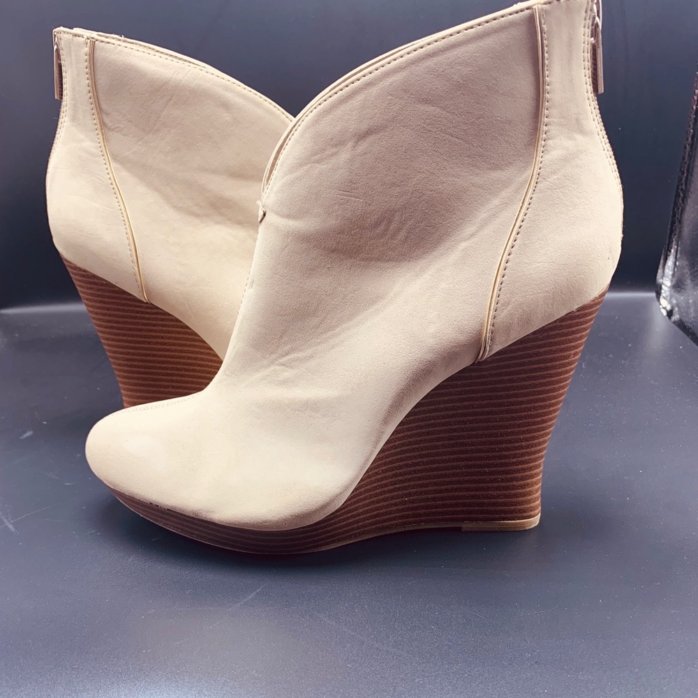 Women’s Jennifer Lopez Wedge Heeled Ankle Booties